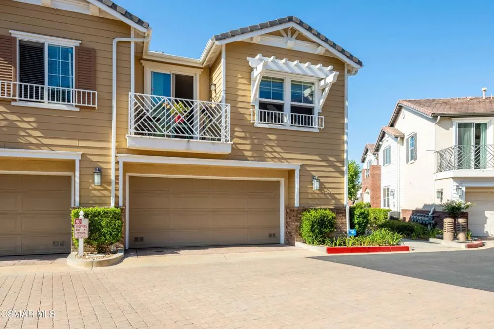 16714 Nicklaus Drive #68 Sylmar, CA 91342