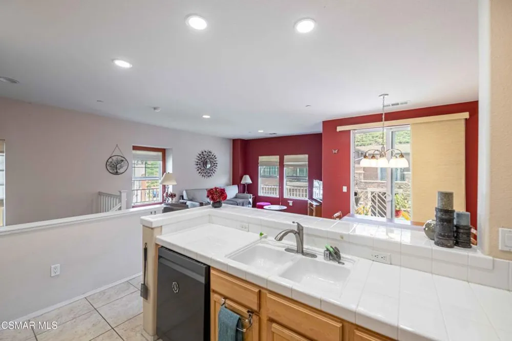 16714 Nicklaus Drive #68 Sylmar, CA 91342
