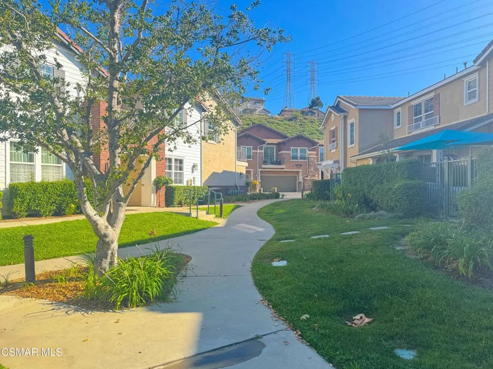 16714 Nicklaus Drive #68 Sylmar, CA 91342