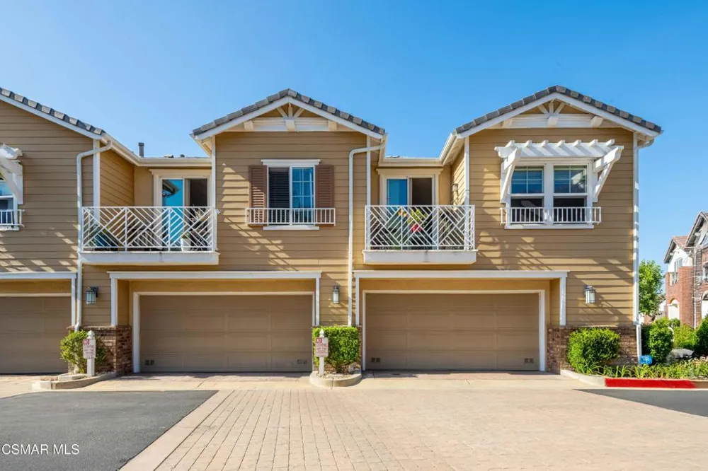 16714 Nicklaus Drive #68 Sylmar, CA 91342