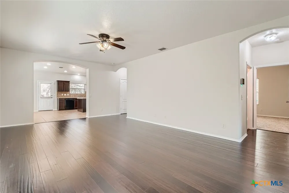 427 Unicorn Ranch San Antonio, TX 78245