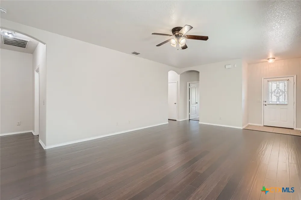 427 Unicorn Ranch San Antonio, TX 78245