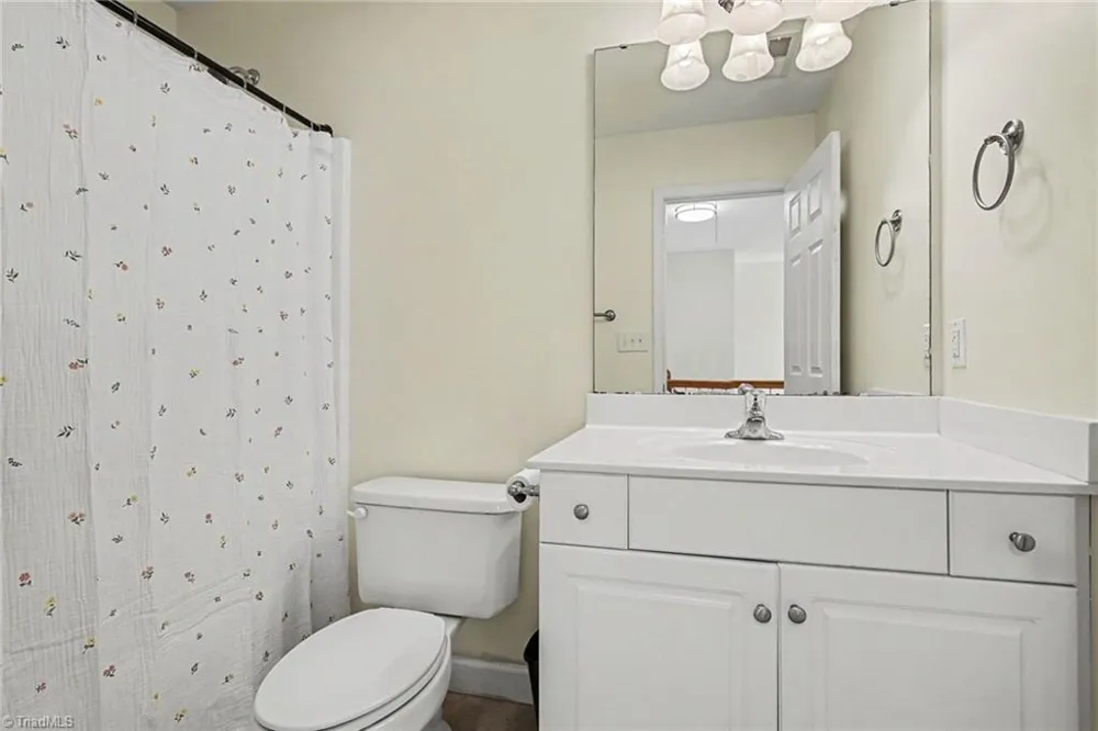 1644 Finwick Drive Pfafftown, NC 27040