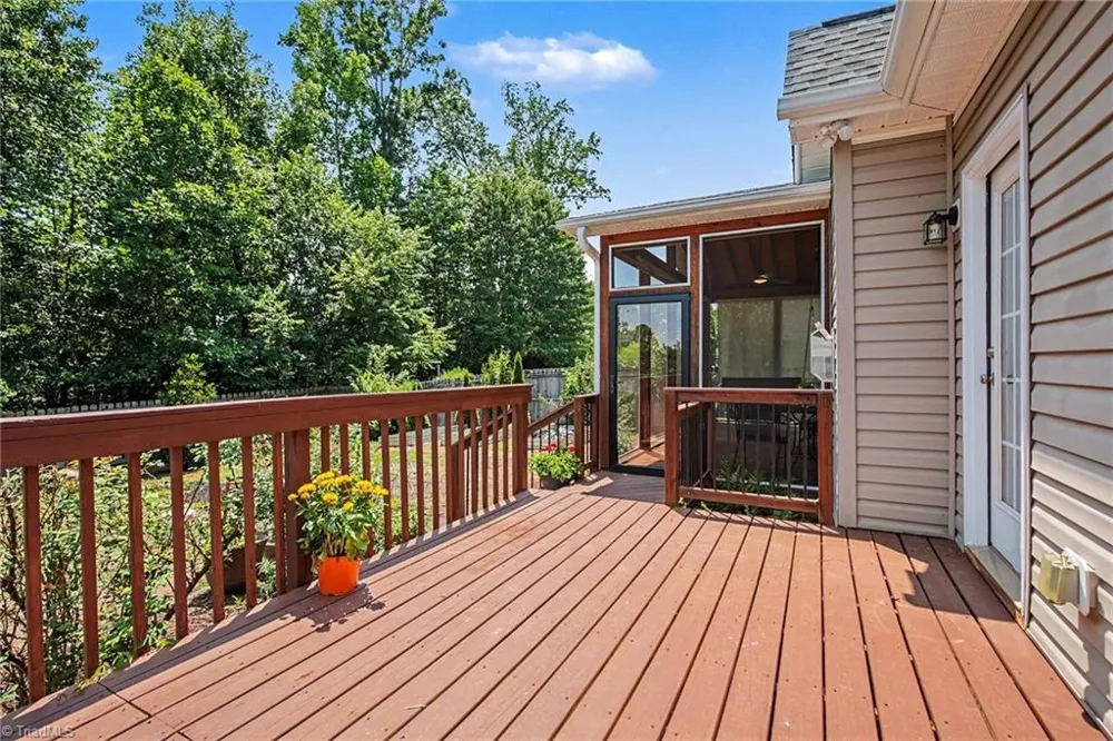 1644 Finwick Drive Pfafftown, NC 27040