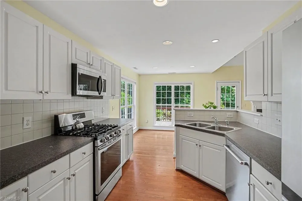 1644 Finwick Drive Pfafftown, NC 27040