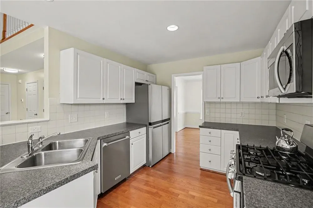 1644 Finwick Drive Pfafftown, NC 27040