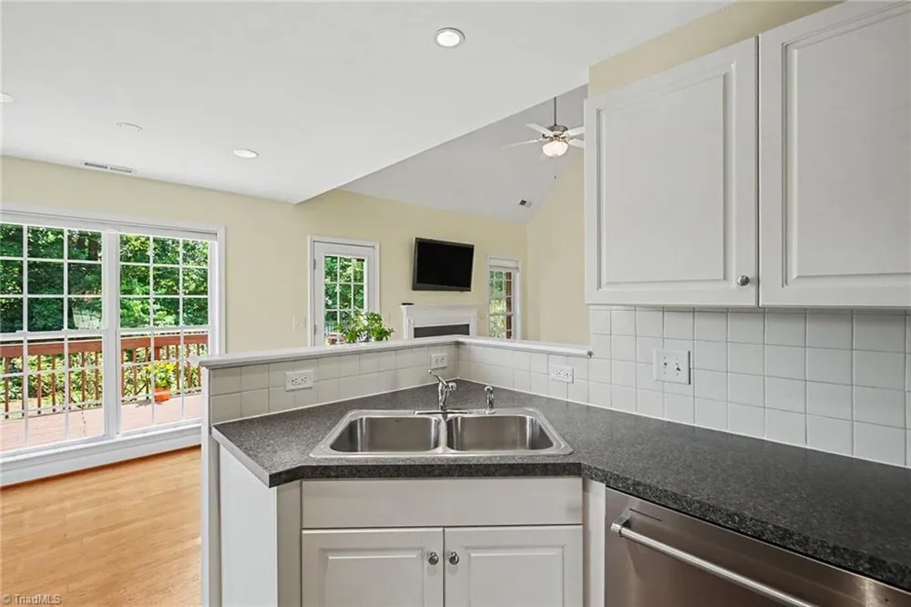 1644 Finwick Drive Pfafftown, NC 27040