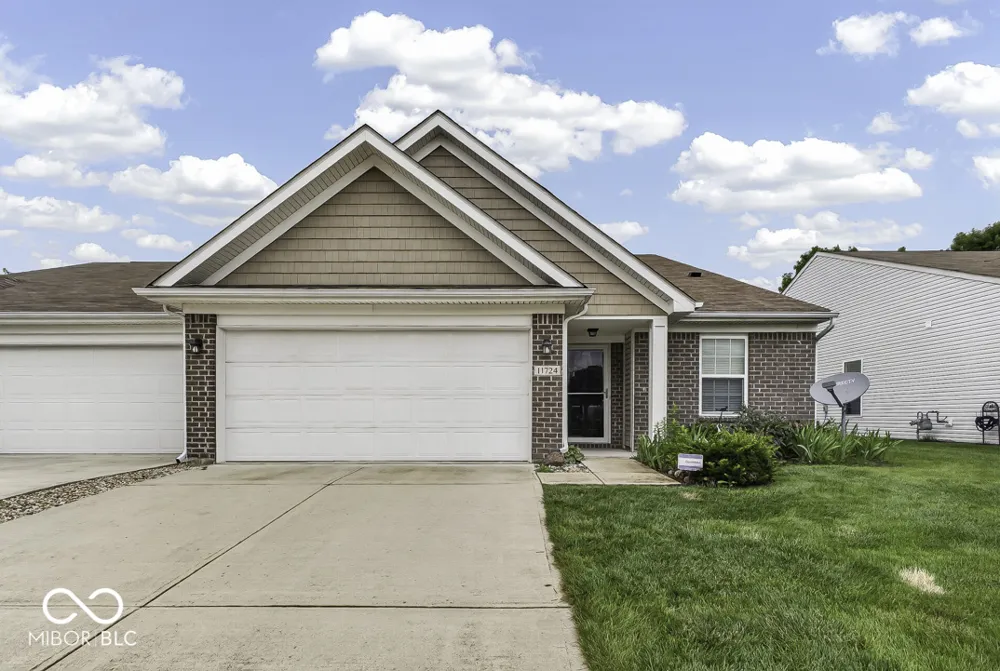 11724 Whisperwood Way #39B Fishers, IN 46037