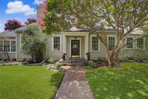 4705 El Campo Avenue