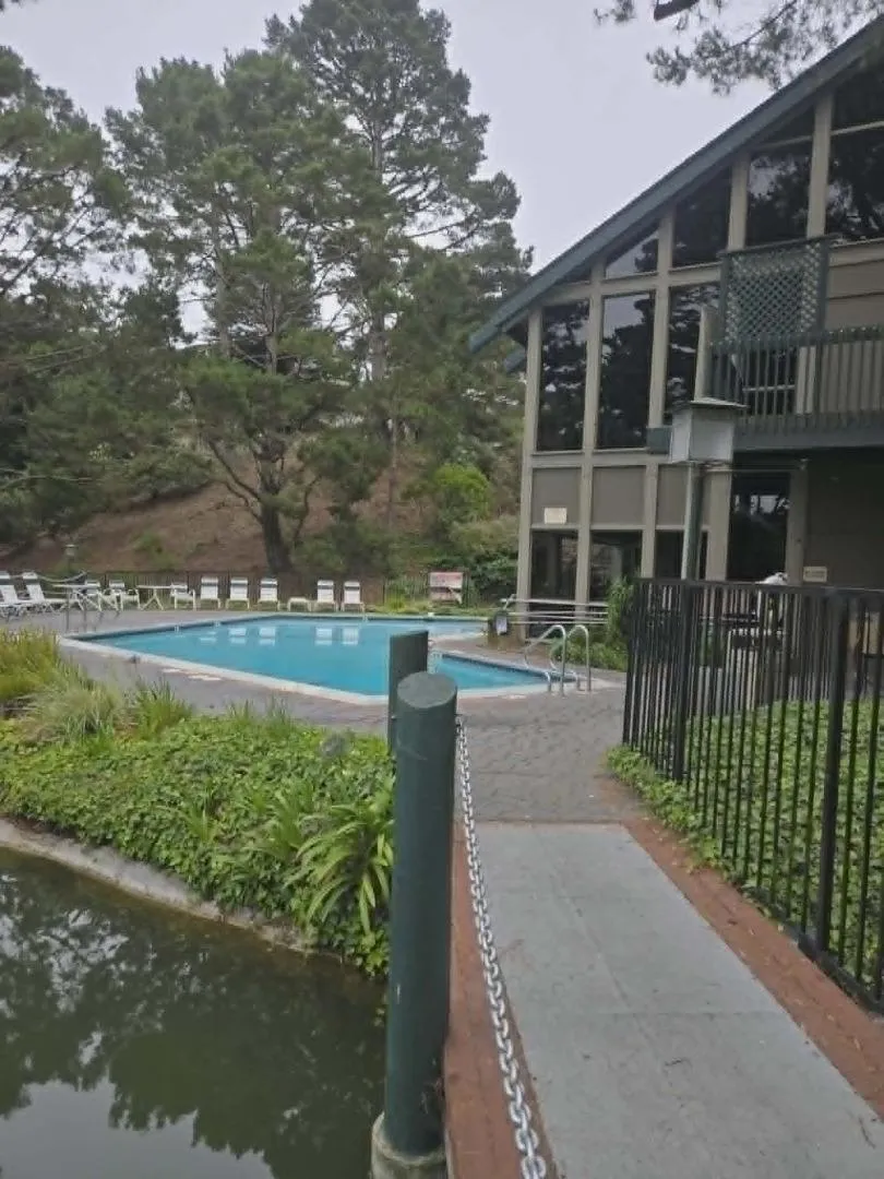 370 Imperial Way #121 Daly City, CA 94015