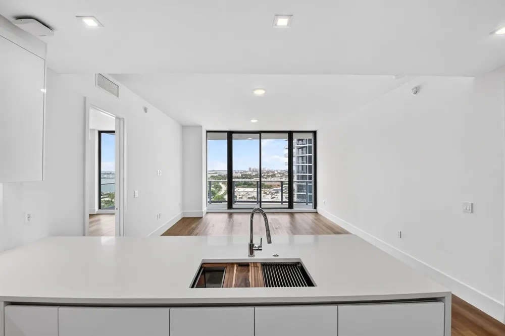 220 Lake Shore Drive #1511 West Palm Beach, FL 33403