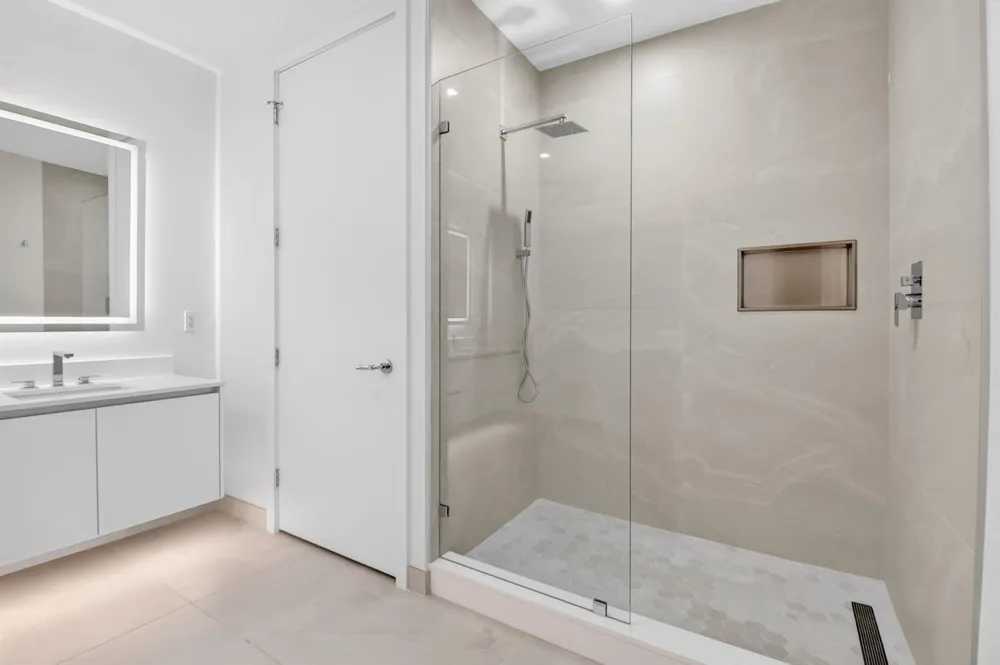 220 Lake Shore Drive #1511 West Palm Beach, FL 33403