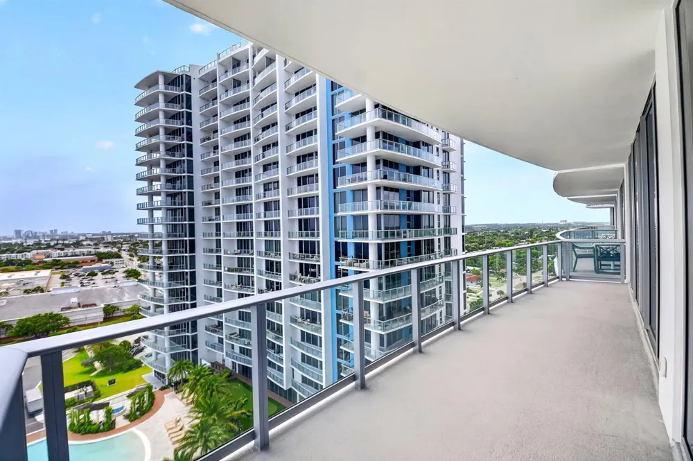 220 Lake Shore Drive #1511 West Palm Beach, FL 33403