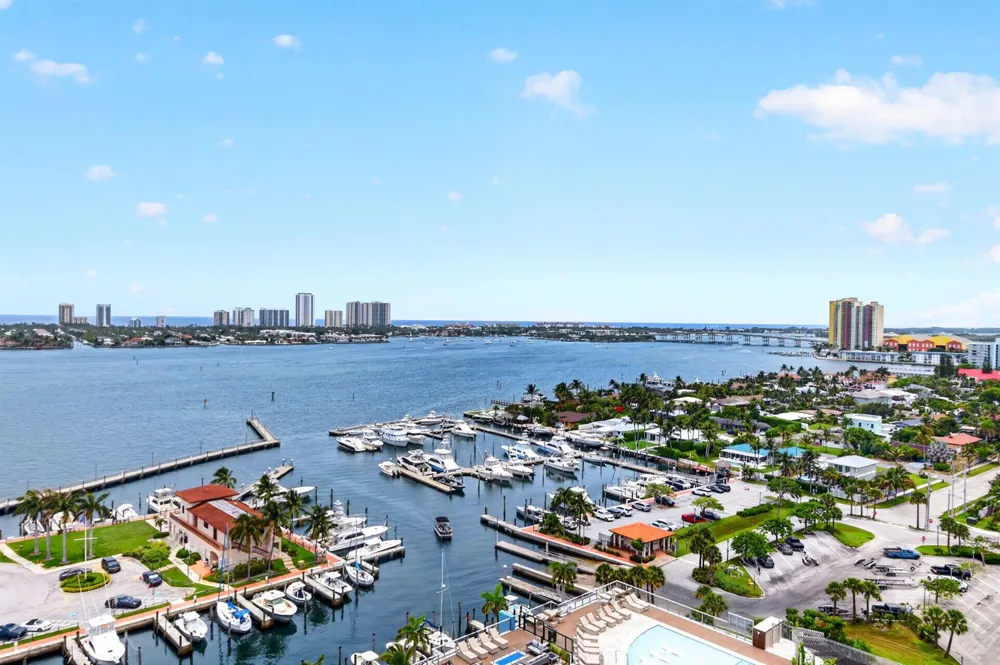 220 Lake Shore Drive #1511 West Palm Beach, FL 33403