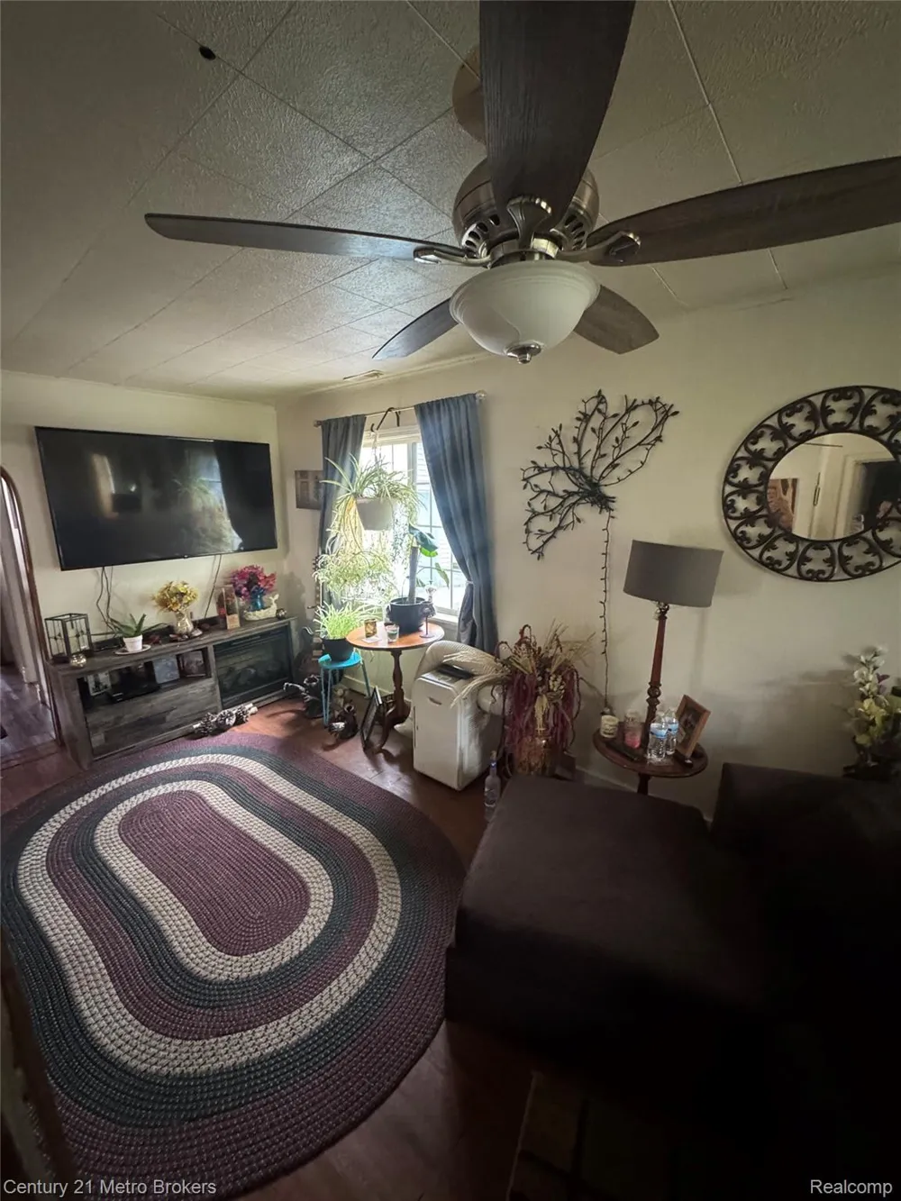 1128 W Parkwood Avenue Flint Charter Township, MI 48507