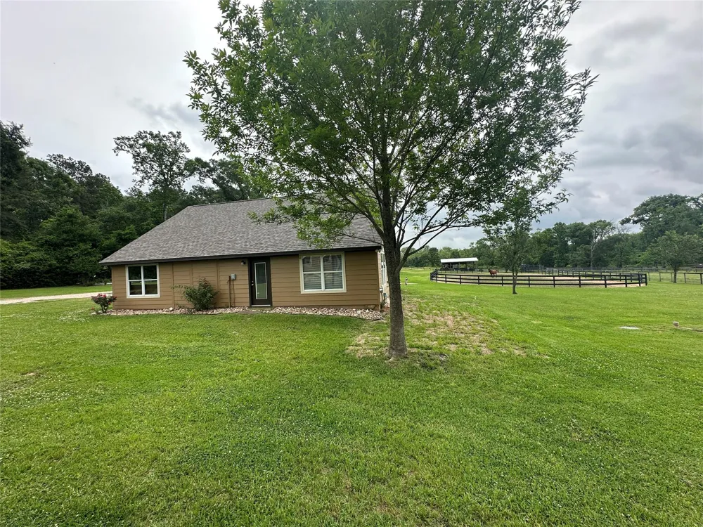 40 Stewart Road New Waverly, TX 77358