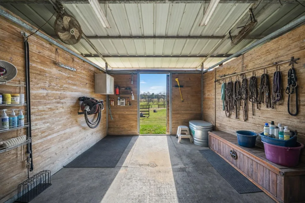40 Stewart Road New Waverly, TX 77358