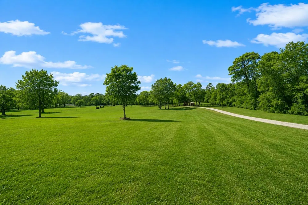 40 Stewart Road New Waverly, TX 77358