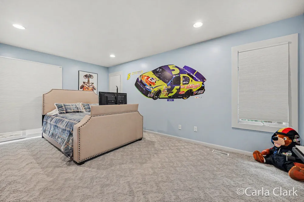 9899 Twelve Point Drive NE Courtland Township, MI 49341