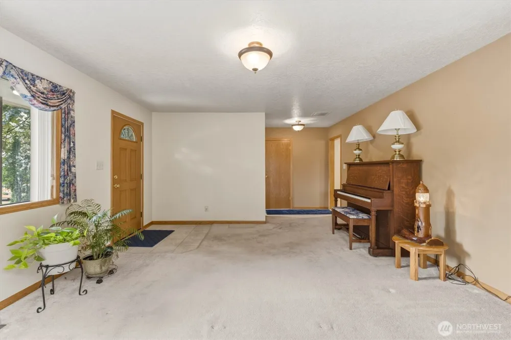 299 Cedar Lane Longview, WA 98632