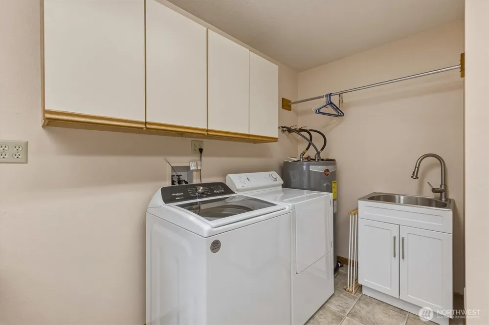 299 Cedar Lane Longview, WA 98632
