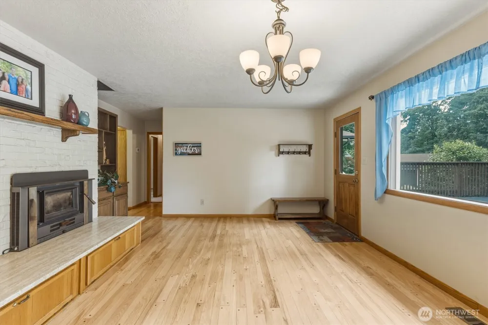 299 Cedar Lane Longview, WA 98632