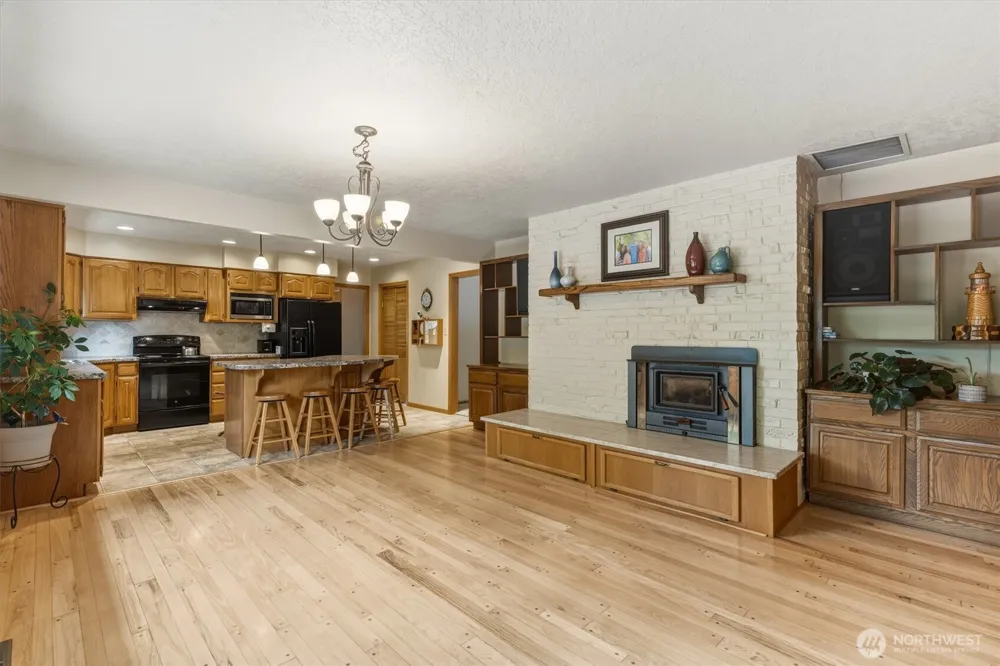 299 Cedar Lane Longview, WA 98632