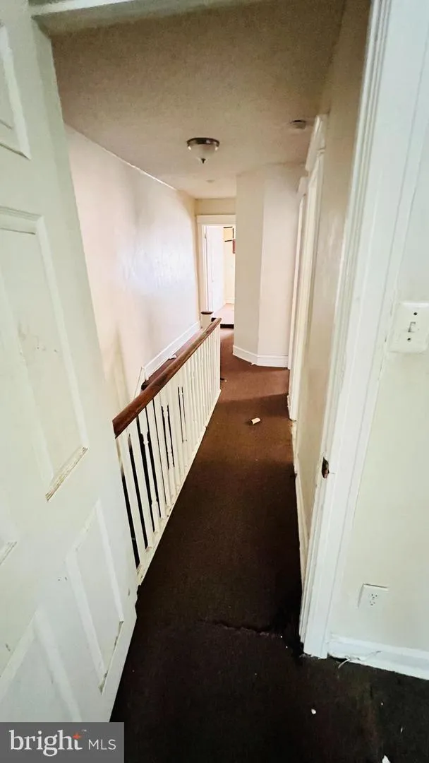 1527 E DUVAL STREET Philadelphia, PA 19138