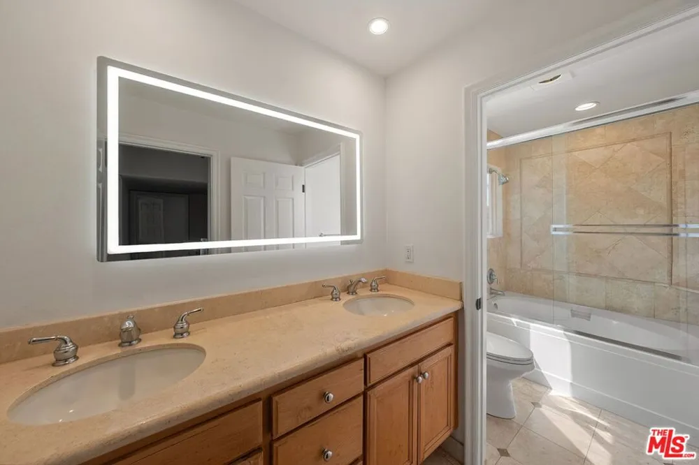1107 Princeton Street #105 Santa Monica, CA 90403