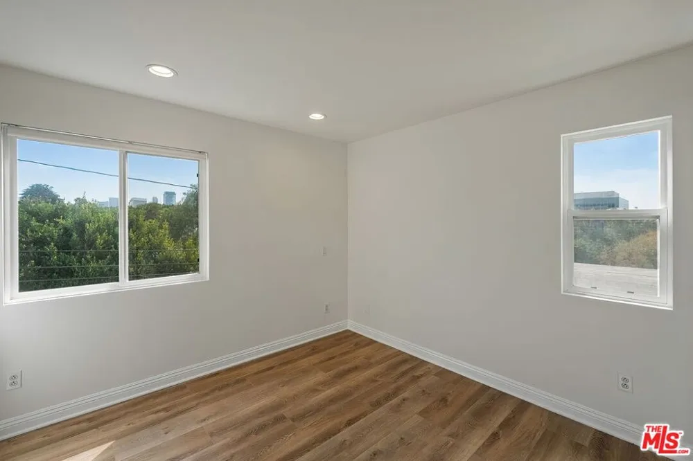 1107 Princeton Street #105 Santa Monica, CA 90403