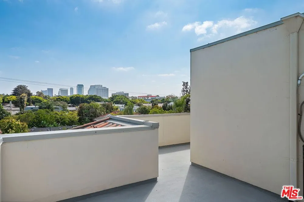 1107 Princeton Street #105 Santa Monica, CA 90403