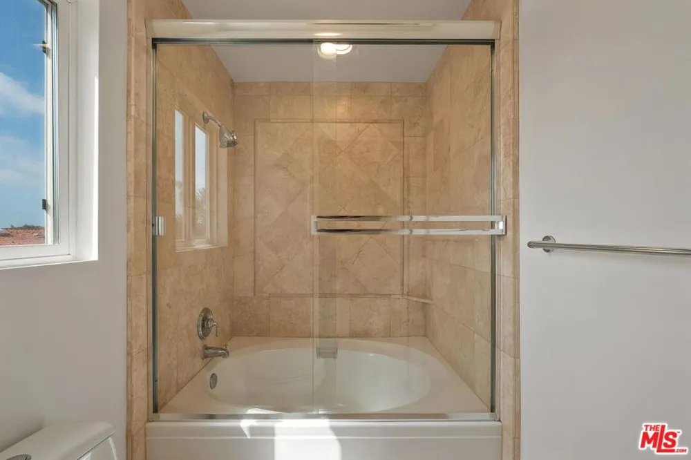 1107 Princeton Street #105 Santa Monica, CA 90403