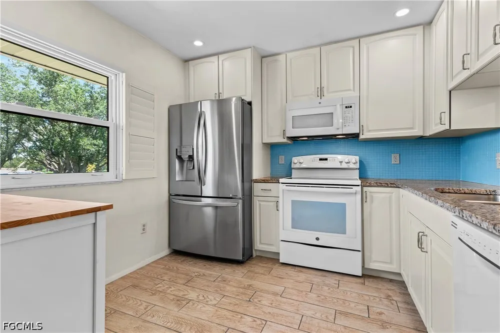 Pebble Beach Drive #216 Fort Myers, FL 33907
