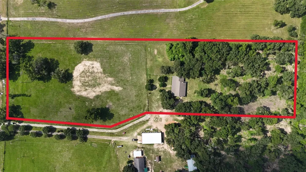 4952 Fm 3091 Madisonville, TX 77864