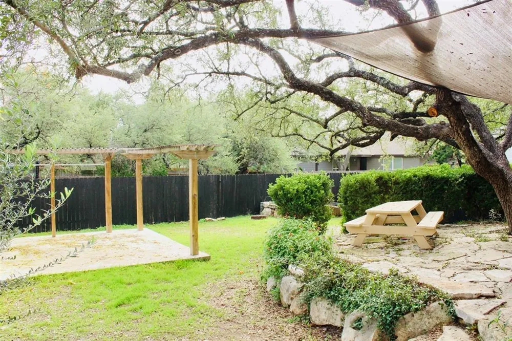 105 Summit Ridge Drive Point Venture, TX 78645