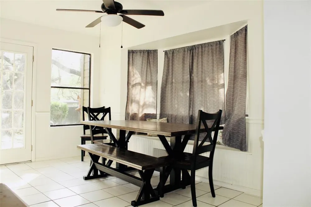 105 Summit Ridge Drive Point Venture, TX 78645