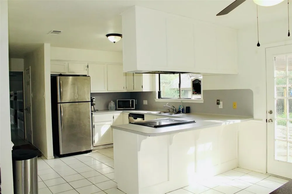 105 Summit Ridge Drive Point Venture, TX 78645