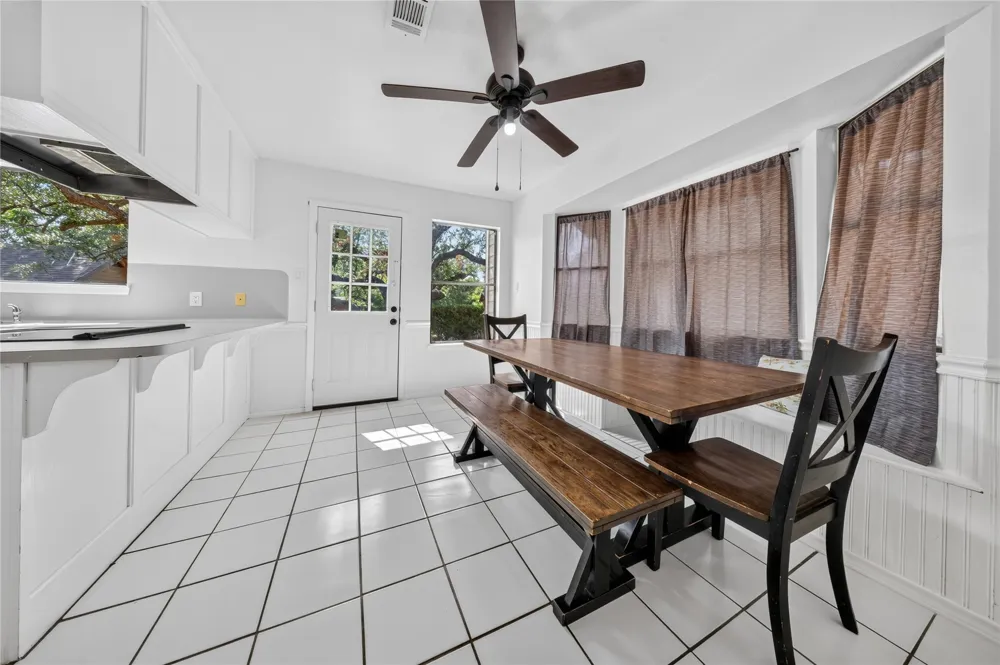 105 Summit Ridge Drive Point Venture, TX 78645