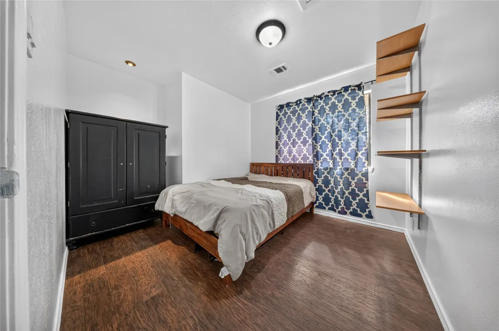 105 Summit Ridge Drive Point Venture, TX 78645