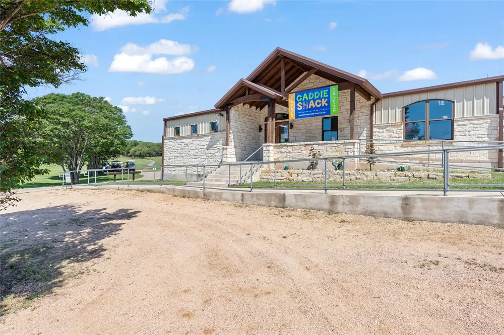 105 Summit Ridge Drive Point Venture, TX 78645