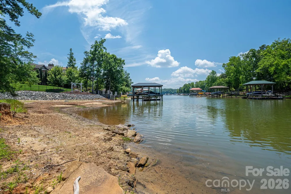 6024 Headlands Court Belmont, NC 28012