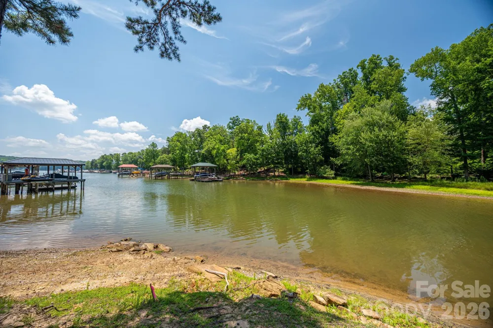 6024 Headlands Court Belmont, NC 28012