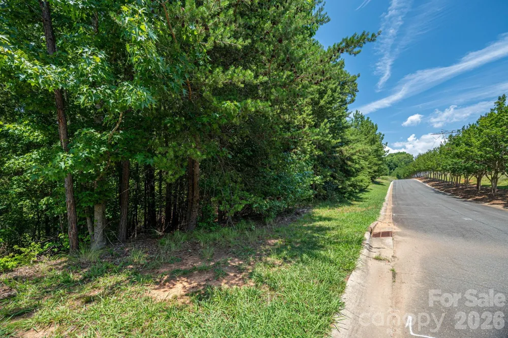6024 Headlands Court Belmont, NC 28012