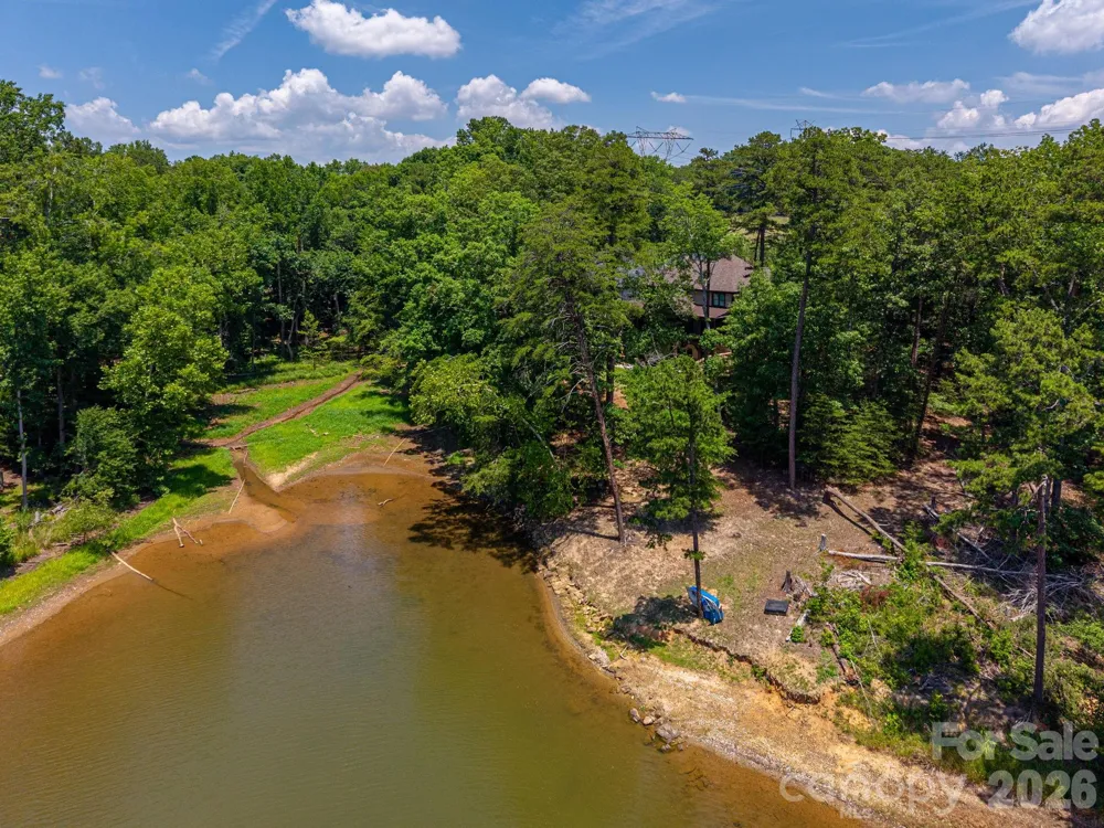 6024 Headlands Court Belmont, NC 28012