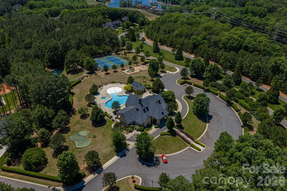 6024 Headlands Court Belmont, NC 28012