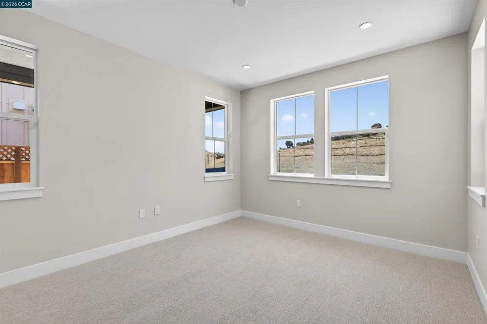 46 Red Barn Court Petaluma, CA 94952