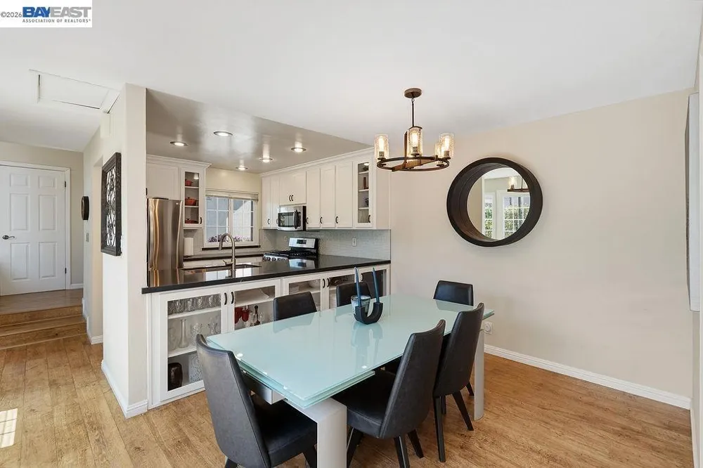 531 Jones Place Walnut Creek, CA 94597