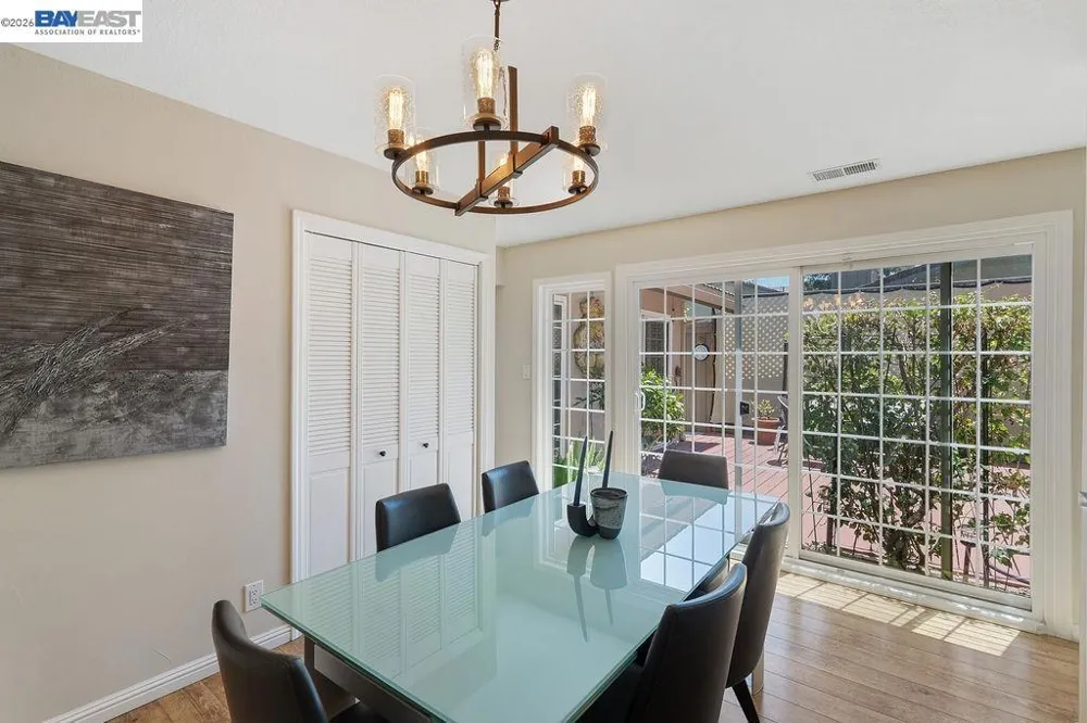 531 Jones Place Walnut Creek, CA 94597