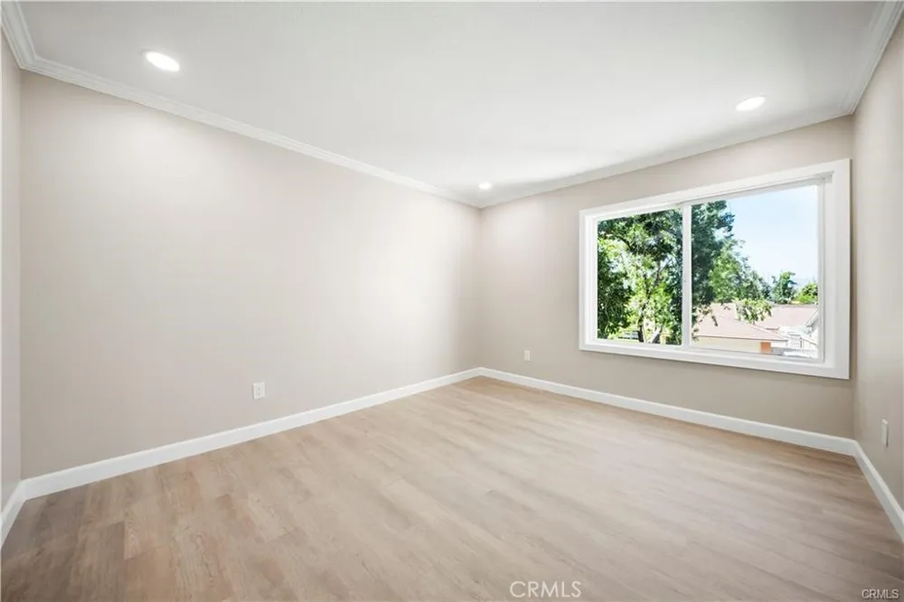 23515 Lyons Avenue #291 Valencia, CA 91355