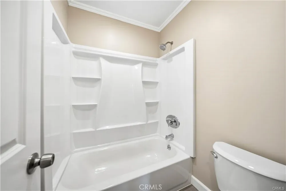 23515 Lyons Avenue #291 Valencia, CA 91355